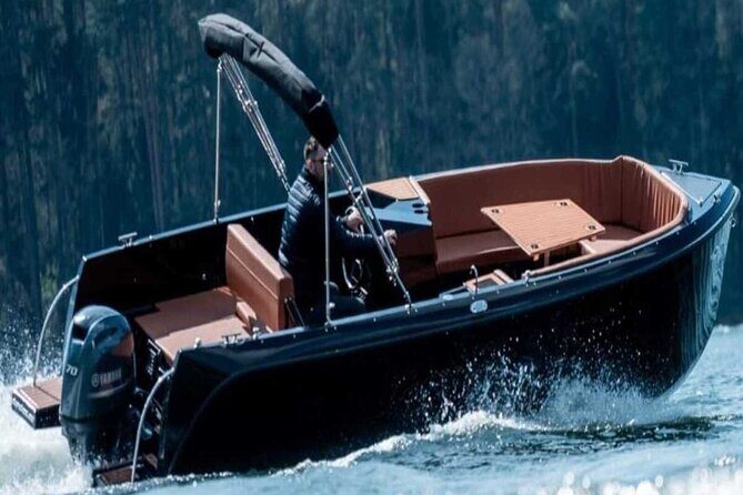 Shared Subacco Lake Como Boat Tour for 3 Hours - Key Points