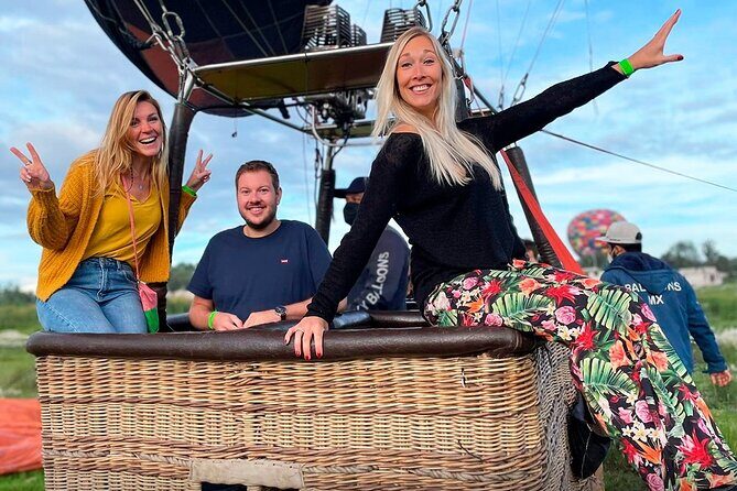 Shared Teotihuacan Balloon Ride with visit to the Basilica - Key Points