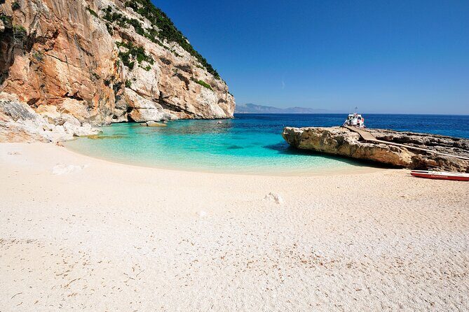 Shared tour in the Baunei coast - Who’s This Tour Best For?