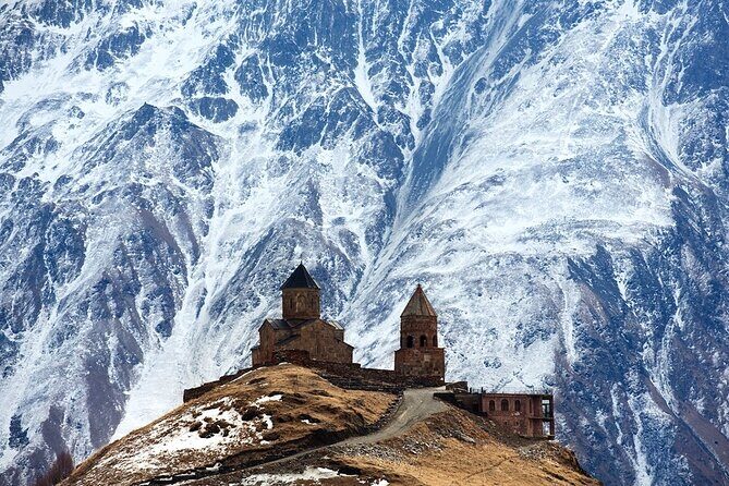 Shared Transfer from Kazbegi to Tbilisi - A Down-to-Earth Look at the Shared Transfer from Kazbegi to Tbilisi
