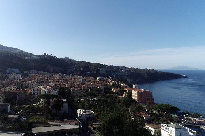 Shared Transfer from Sorrento to Naples Airport - Key Points