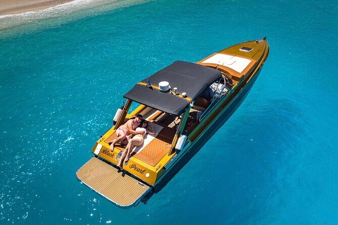 Shipwreck and Blue Caves Yacht Tour - An In-Depth Look at the Private Yacht Experience in Zakynthos