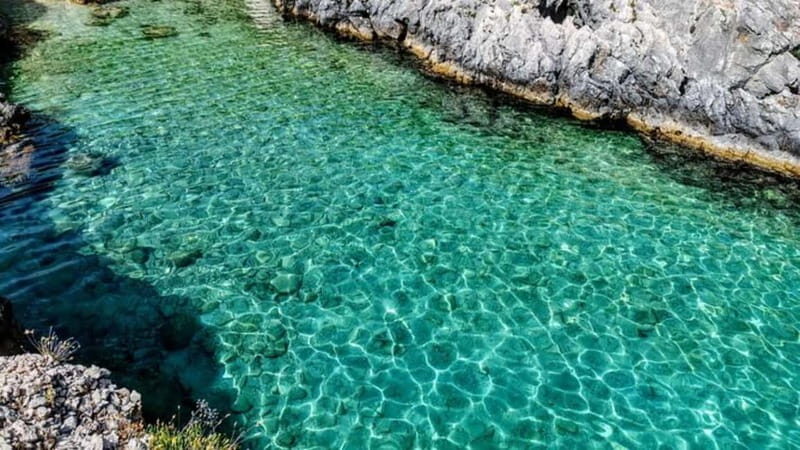 Shipwreck cruise, Blue Caves cruise, Xigia Beach, 3 stops - The Sum Up