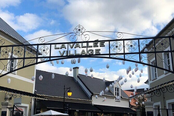 Shopping day at La Vallée Village from Paris - Key Points