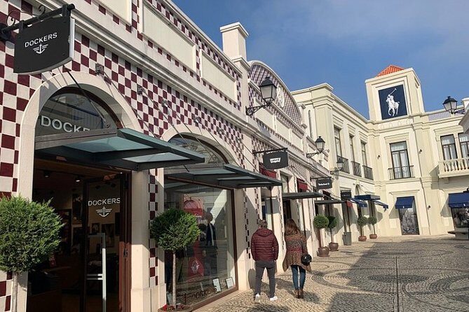 Shopping day at the largest tax free Outlet in Europe - FAQs