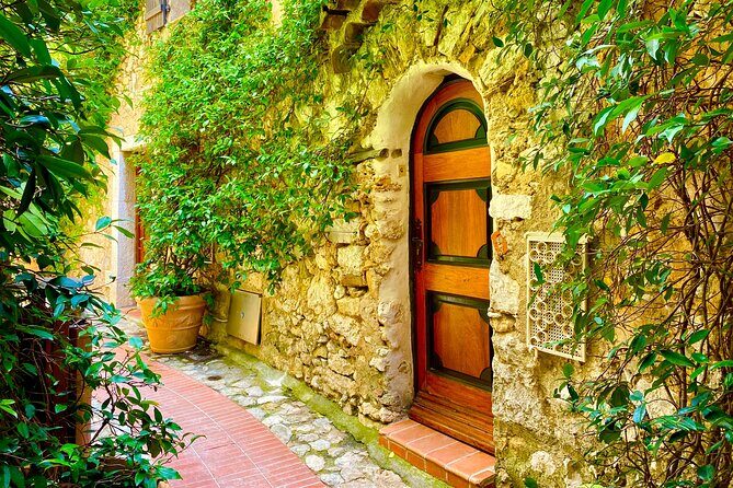 Shore excursion to Nice Eze Monaco Monte Carlo from Villefranche - The Realities of the Tour