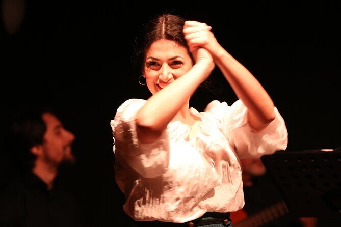 Show Songs Music and Neapolitan Dances with Tasting - Discovering the Best of Naples: Show, Songs, Music, and Neapolitan Dances with Tasting