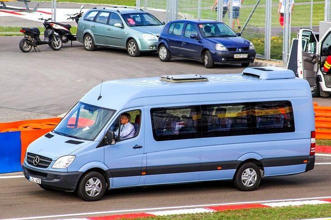 Shuttle Arrival Transfer from Paris Airport to Hotel/ Apartment - The Sum Up