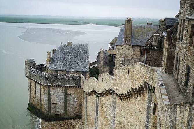 Shuttle service to Mont Saint Michel from Bayeux - Transportation and Timing