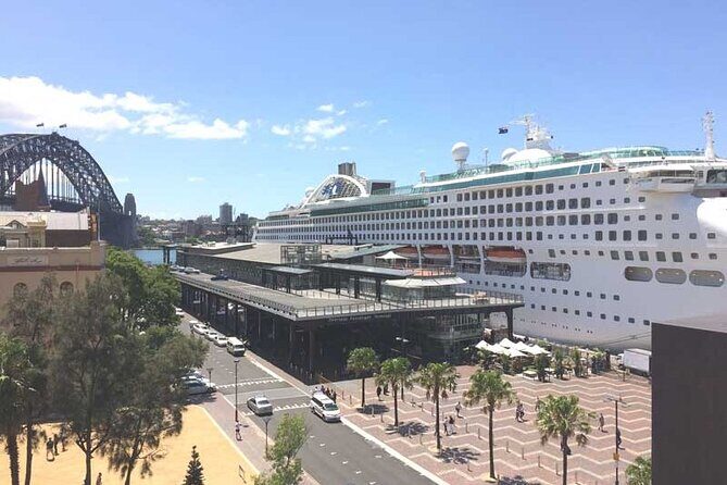 Shuttle Transfer from Cruise Ship Terminal at Circular Quay to Sydney Airport - Pricing and Value for Money