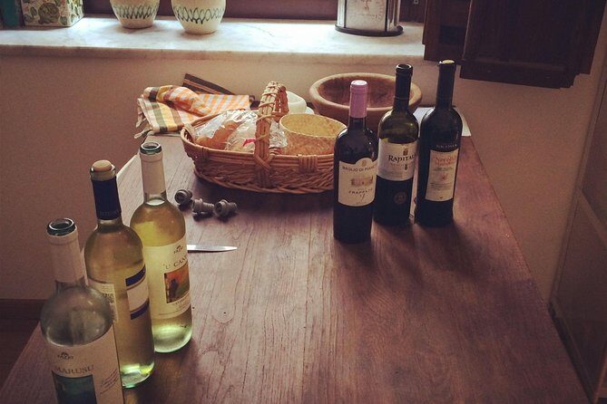 Sicilian Wines and cheeses Tasting in Palermo - The Setup and Location: A Homey, Historic Atmosphere