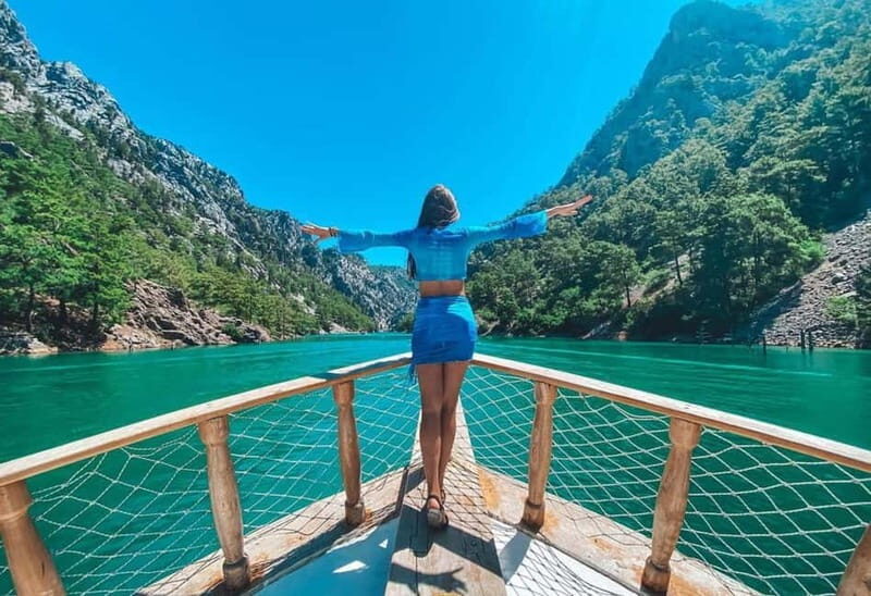 Side/Alanya: Green Canyon Boat Trip w/Unlimited Soft Drinks - The Oymapinar Dam and Roman Bridge