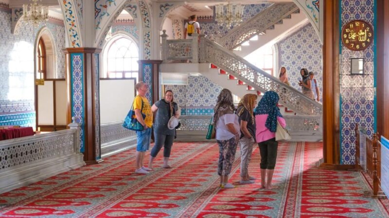 Side: Cabrio Bus and Boat Day Trip at the Green Lake - Transportation and Logistics