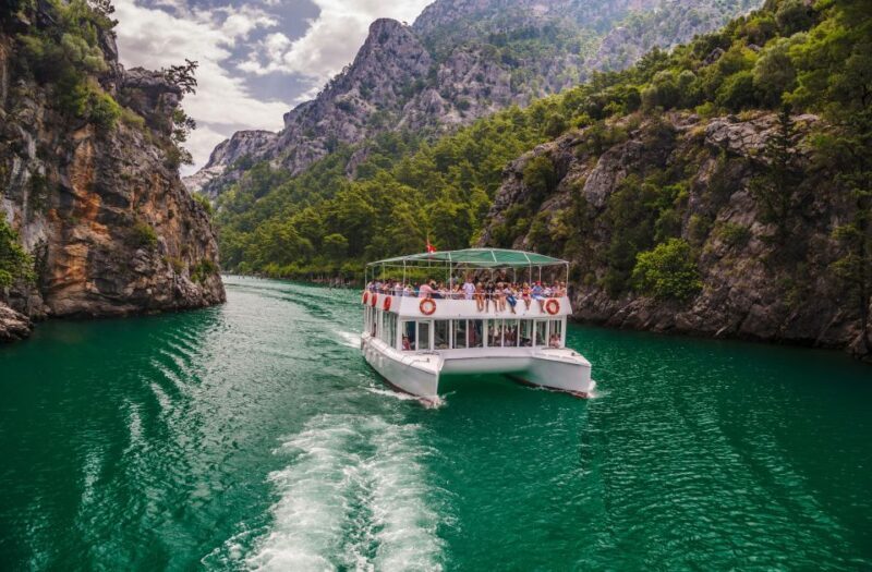 Side: Green Canyon Jeep and Boat Tour with Lunch - A Typical Day: From Mountain Views to Lake Serenity