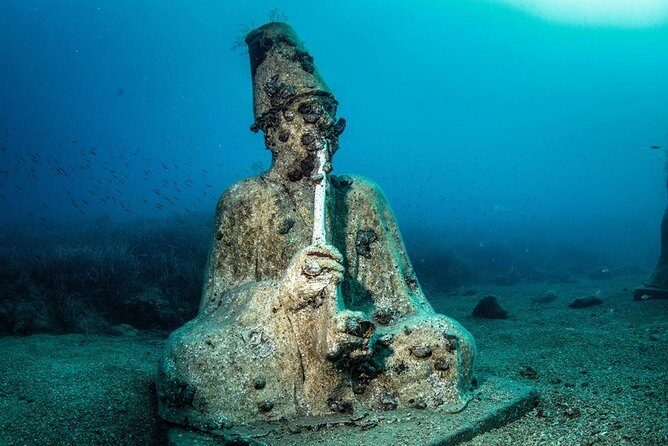 "Side: Scuba Diving in the Fascinating Underwater Museum" - Who Will Appreciate This Tour