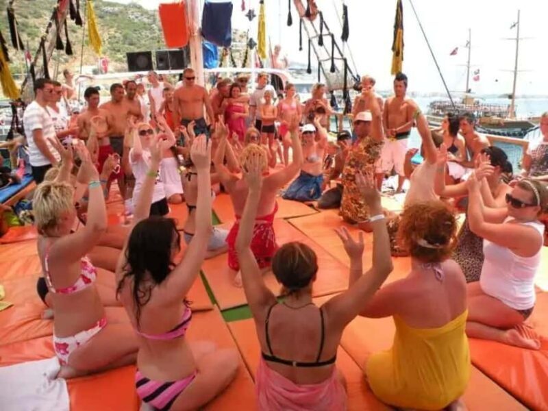 Side to Alanya Boat Tour with Soft Drinks & Cleopatra View - An Overview of the Experience