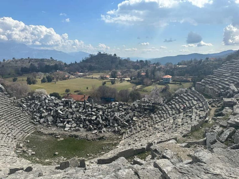 SideAlanya: Jeep Safari, Tazi Canyon, and Selge Theater Tour - Lunch Break at the Base Camp