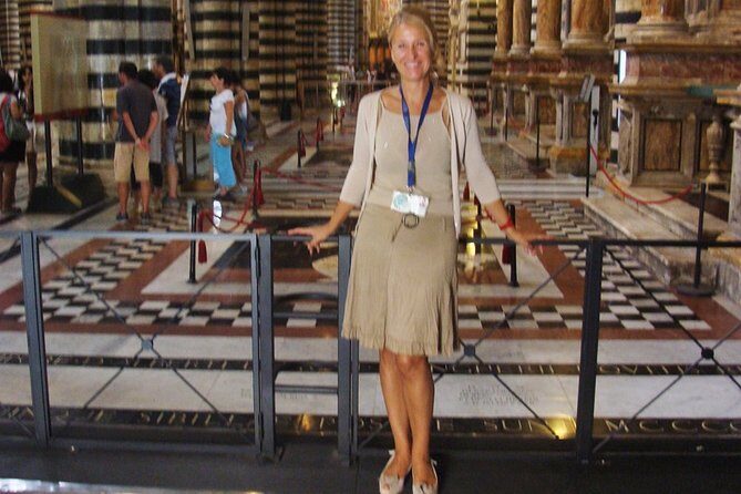 Siena private guided tour for families - Via Banchi di Sopra and the Medieval Streets