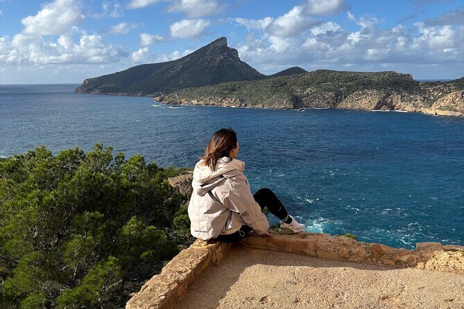 Sierra de Tramuntana hike with transportation and small picnic - Key Points