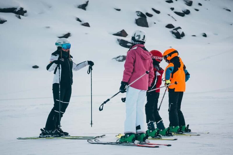 Sierra Nevada: Ski Class with equipment included - Key Points