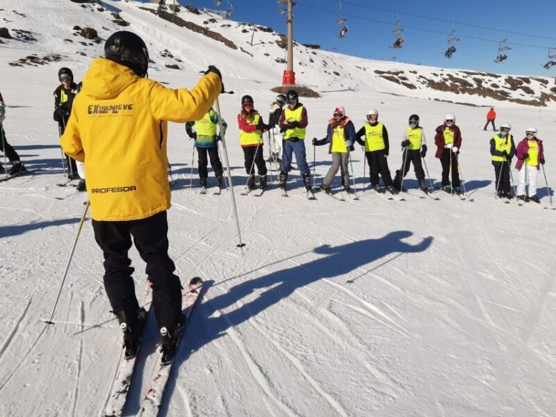 Sierra Nevada: Ski or Snowboard Lesson with Instructor - Key Points