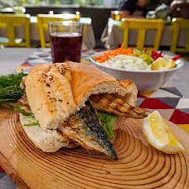 Sights and Bites in Two Continents - Who Would Enjoy This Tour?