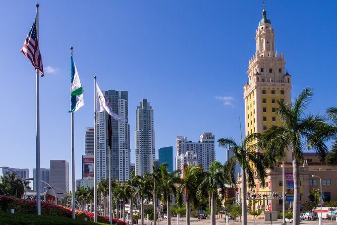 Sights of Downtown Miami: a Smartphone Audio Walking Tour - Key Points