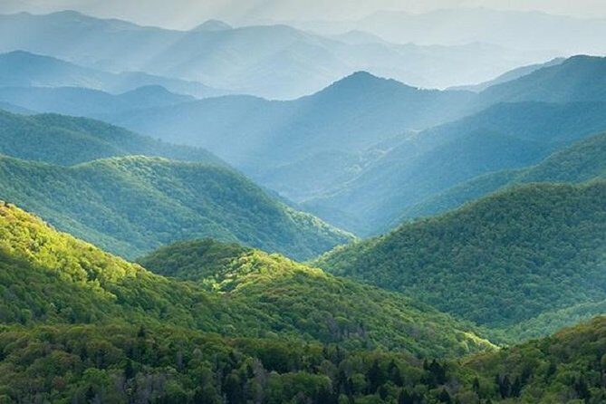 Sights of Smoky Mountains, Real Local History - In-Depth Look at the Tour Experience