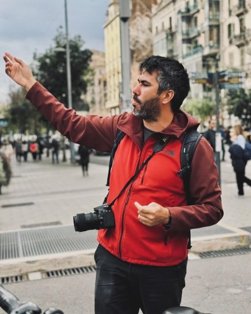 Sightseeing Barcelona by Bike, Photo-shooting & Tapas - A Deep Dive into the Experience