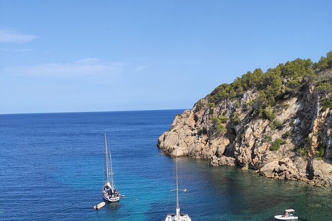 Sightseeing day tour along the East and North Coasts of Ibiza! - FAQs