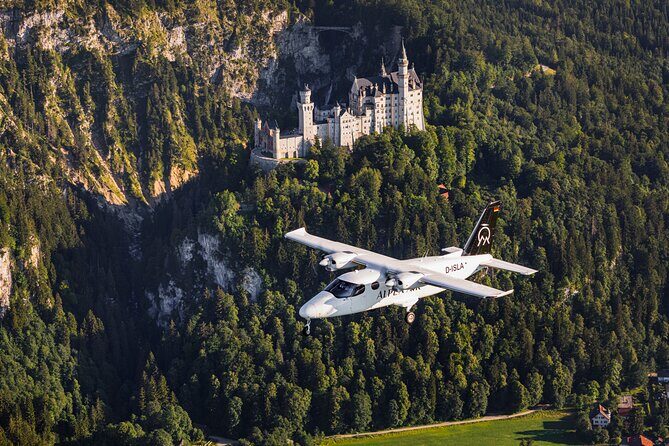 Sightseeing flight Zugspitze Neuschwanstein Castle Alps Munich Augsburg - Practical Considerations
