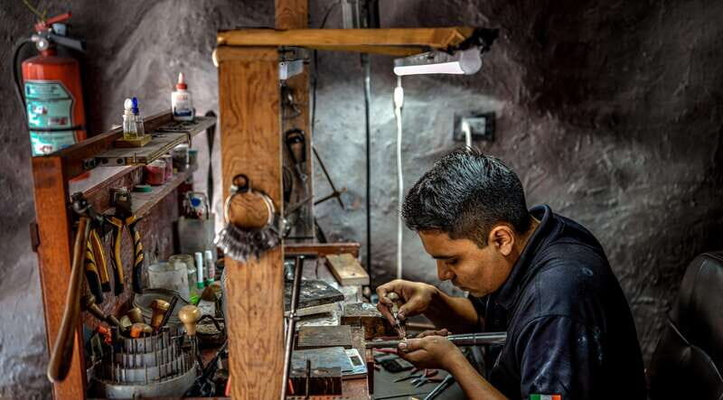 Signature City Tour: The Private Experience - Authentic Experiences and Authentic Insights