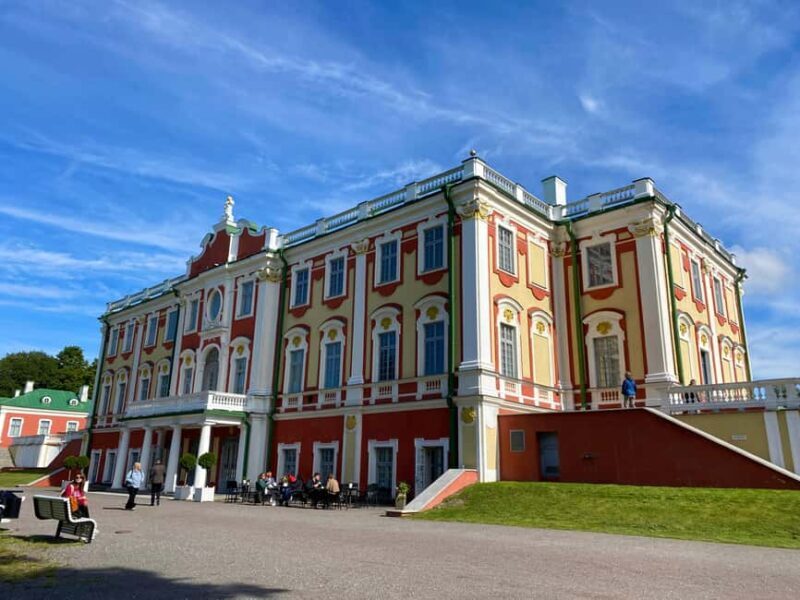 Signature Tallinn Heritage Tour for Cruisers - Key Points