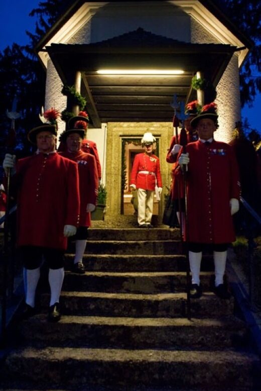 Silent Night Oberndorf Christmas Eve Tour from Salzburg - Key Points