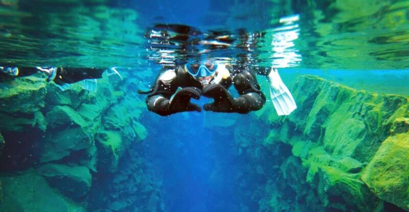 Silfra: Fissure Snorkeling Tour with Underwater Photos - Key Points