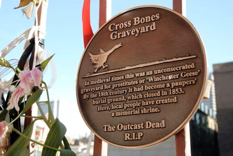 Sin & Salvation: River Thames Bike Tour - Key Points