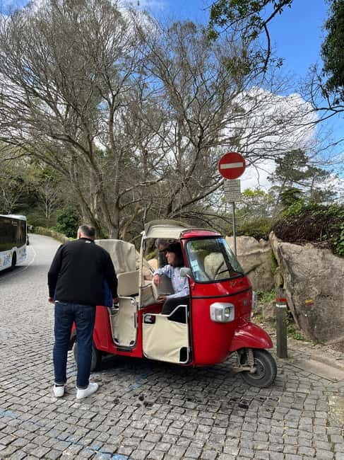 Sintra: 2-Hour Guided Tuk-Tuk Tour - The Downside