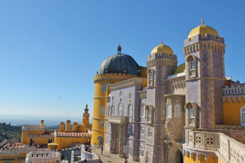 Sintra and Cascais: Full-Day Private Sightseeing Tour - Transport and Guides: Making It Comfortable and Informative