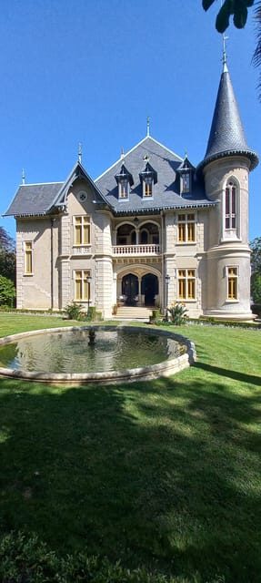 Sintra & Cascais in one day Renault 4L Tour (Full day) - Key Points