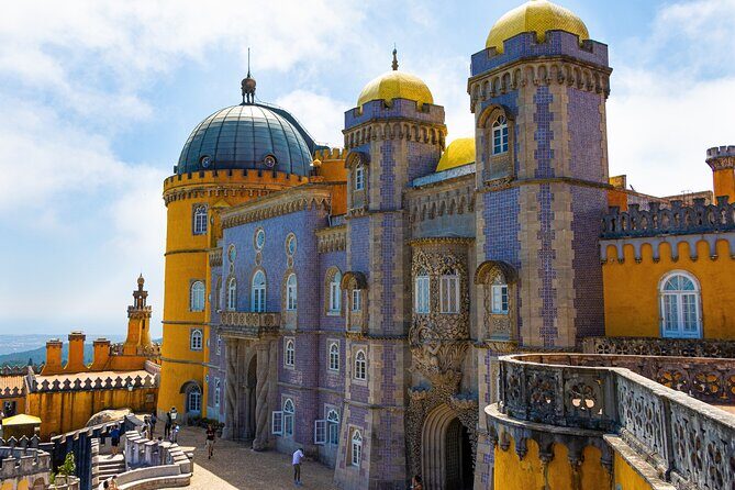 Sintra-Cascais-Pena Palace 8-People Small Group Tour from Lisbon - Frequently Asked Questions