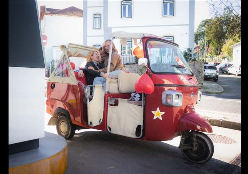 Sintra: Guided History & Highlights Tuk-Tuk Tour with Pastry - The Experience in Detail