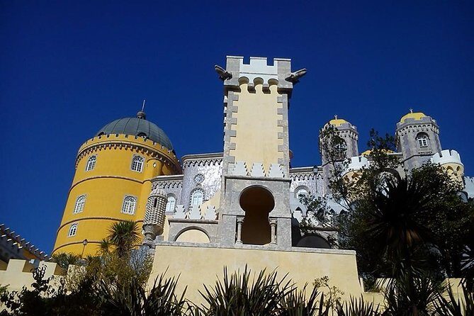 Sintra, Pena Palace, Cabo Roca, Cascais Small Group from Lisbon - The Westernmost Point of Europe—Cabo da Roca