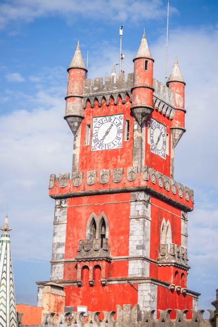 Sintra: Pena Palace Guided Tour - Discovering Pena Palace