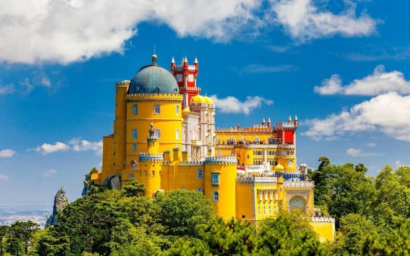 Sintra: Pena Palace, Quinta da Regaleira & Cascais Tour - Key Points