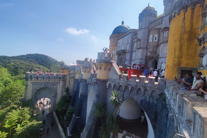 Sintra, Pena, Regaleira , and Cascais Guided Day Tour from Lisbon - Practical Considerations and Common Issues