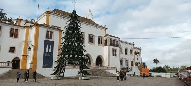 Sintra Tour Full Day by Luxury Mercedes - Who is This Tour Best Suited For?