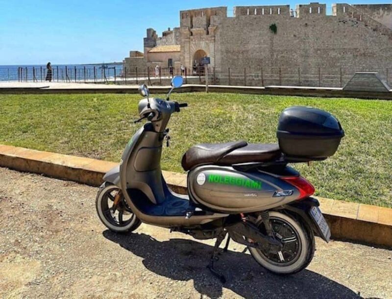 Siracusa e-scooter 125cc rental service - Key Points