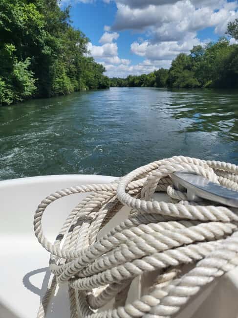 Sireuil: River walk and tasting of local products and drinks - Setting the Scene: What the Tour Offers