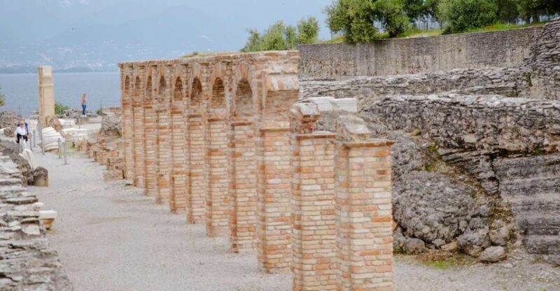 Sirmione: Grotte di Catullo Archeological Tour - Key Points