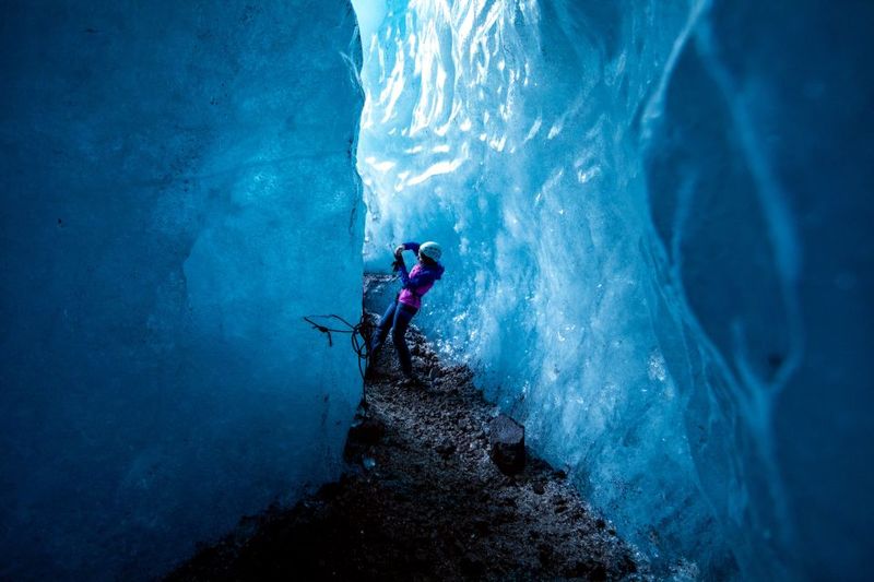 Skaftafell: Ice Cave Tour and Glacier Hike - Entering the natural blue ice cave: safe access and real photo magic